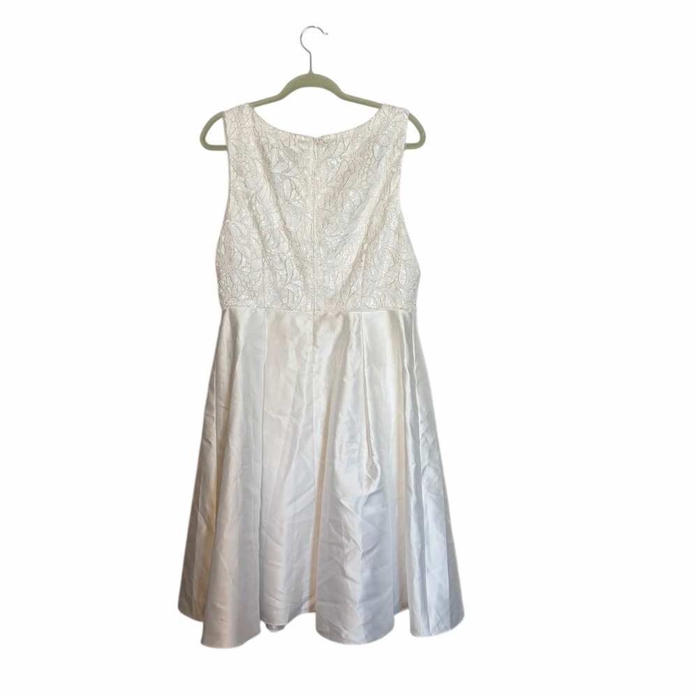 Adrianna Papell White Lace Wedding Dress - Picture 3 of 8